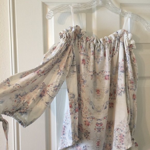 BCBGMaxAzria off the shoulder linen top - NWT - Picture 4 of 7